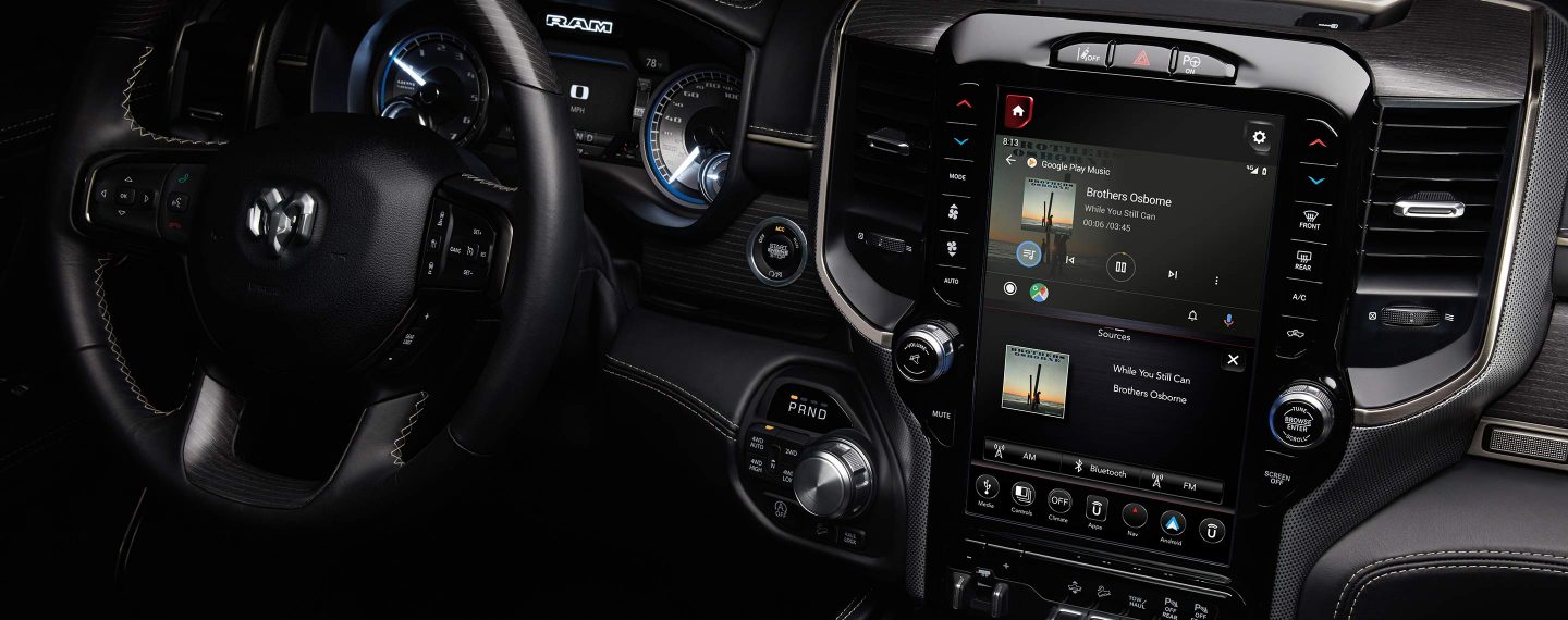 Chrysler S Fixing Its Rebooting Screen Problem But Some Car